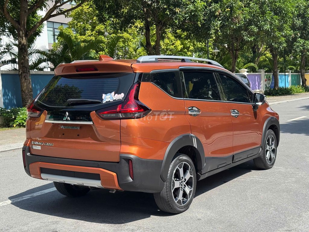 Mitsubishi Xpander Cross 2022 màu cam. Mua bán Ô tô tại Quận Long Biên Hà Nội được đăng bởi PHÚC LÂM  AUTO hình 16
