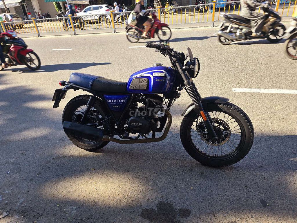 Brixton 150cc Bản scambler cực đẹp.QuýMotor. Mua bán Xe máy tại Quận Thanh Khê Đà Nẵng được đăng bởi Quý Moto Cycle 21 điện biên phủ Đà Nẵng hình 3