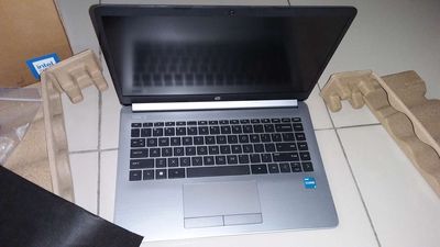Laptop HP 240 G8 i3 1115G4/8GB/256GB/Win11