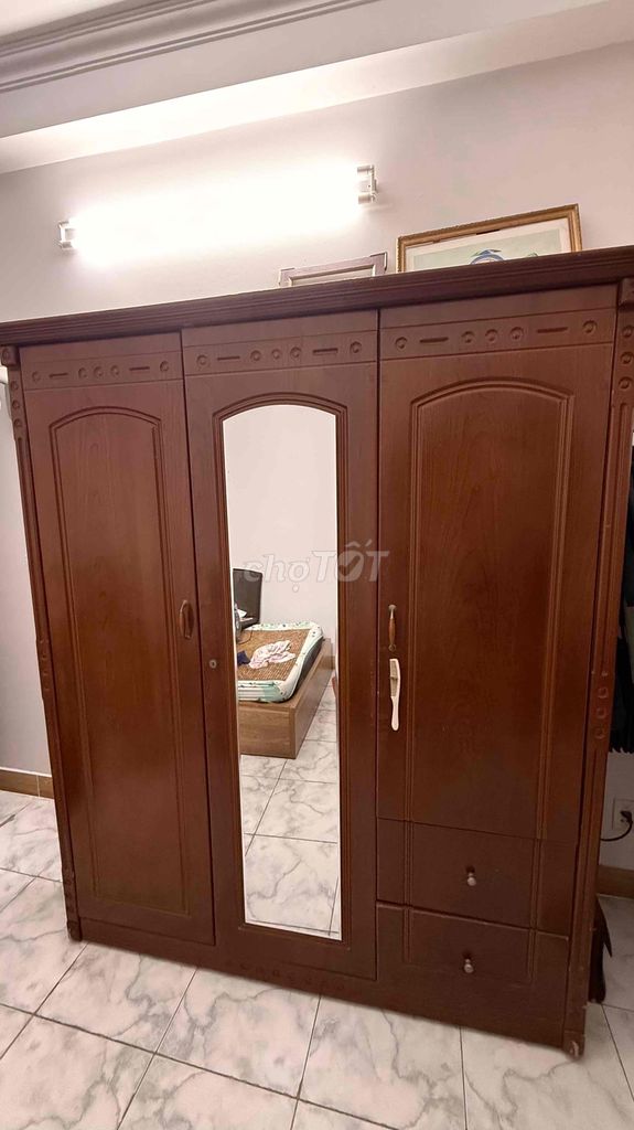 Tủ quần áo Gỗ Nâu Vàng đã sử dụng. Mua bán Tủ, kệ gia đình tại Quận 1 Tp Hồ Chí Minh được đăng bởi Le Danh Phuong hình 1
