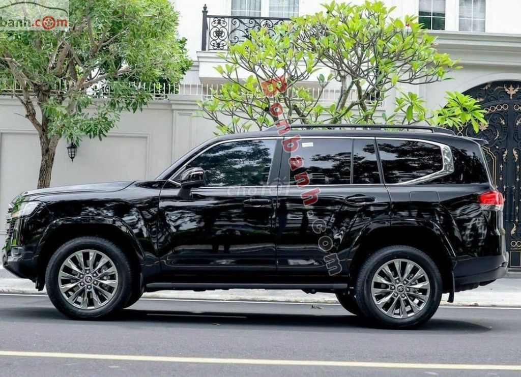 Toyota Land Cruiser 3.5 V6 2025 - 4 Tỷ 580 Triệu. Mua bán Ô tô tại Quận Cầu Giấy Hà Nội được đăng bởi Tuấn hình 4