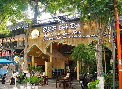 BẾP BÀ BA TUYỂN DỤNG NHÂN VIÊN PHỤC VỤ. Việc làm tại Quận Ngũ Hành Sơn Đà Nẵng được đăng bởi Bếp Bà Ba  hình 1