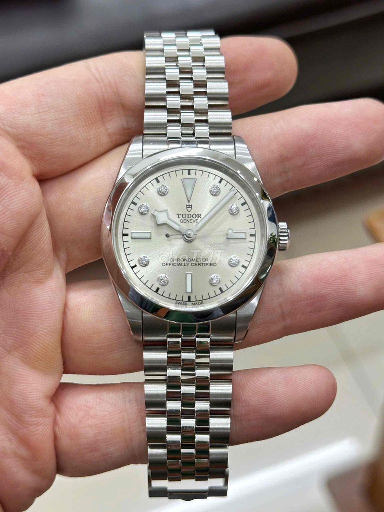 Đồng hồ Tudor Black Bay size 36mm. Mua bán Đồng hồ tại Quận Hoàng Mai Hà Nội được đăng bởi Anh Tuấn hình 1
