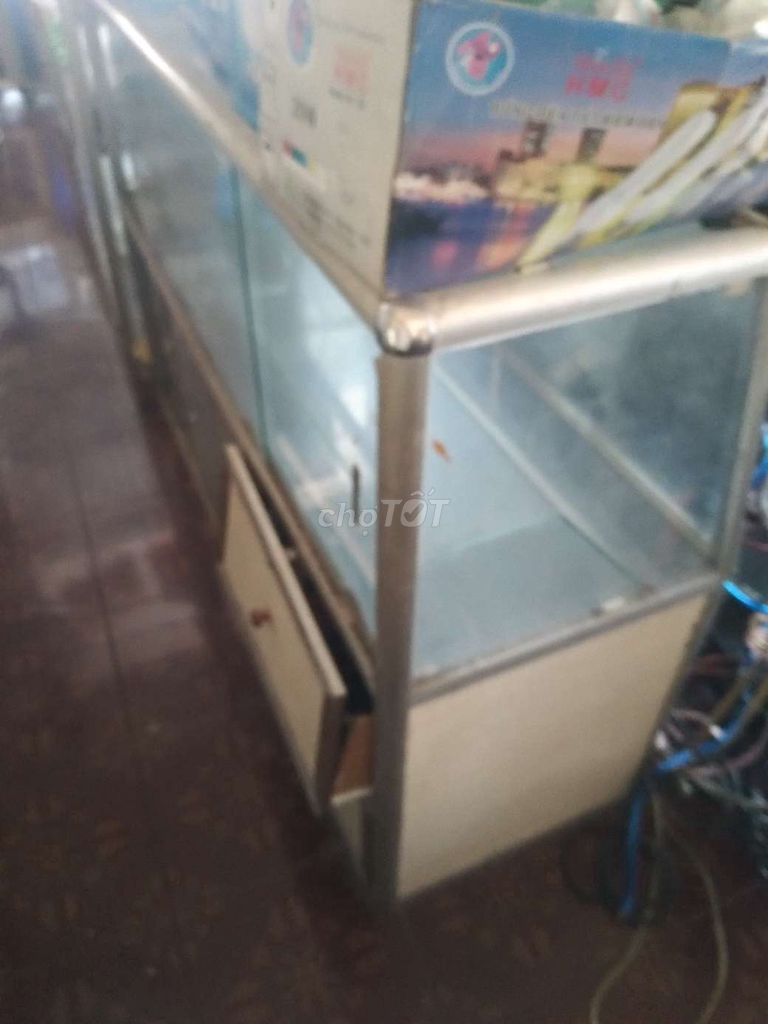 Tủ trưng bày Kính Kim loại Gỗ. Mua bán Tủ, kệ gia đình tại Huyện Long Điền Bà Rịa - Vũng Tàu được đăng bởi Huu Loi hình 1
