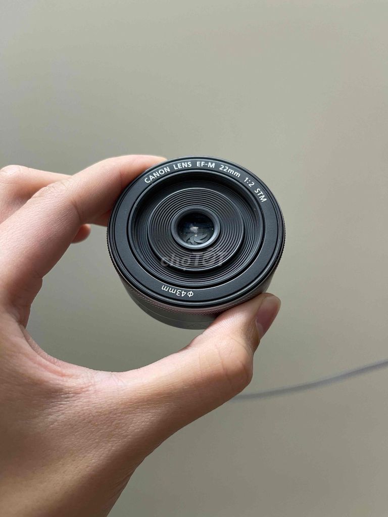 Ống kính Canon EOS M2 Bạc. Mua bán Máy ảnh, Máy quay tại Thành phố Vinh Nghệ An được đăng bởi Công hình 1