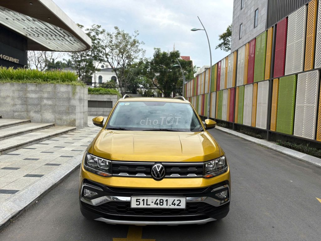 Volkswagen T-Cross Vàng 5 chỗ. Mua bán Ô tô tại Thành phố Thủ Đức Tp Hồ Chí Minh được đăng bởi Nguyễn An Phương hình 2
