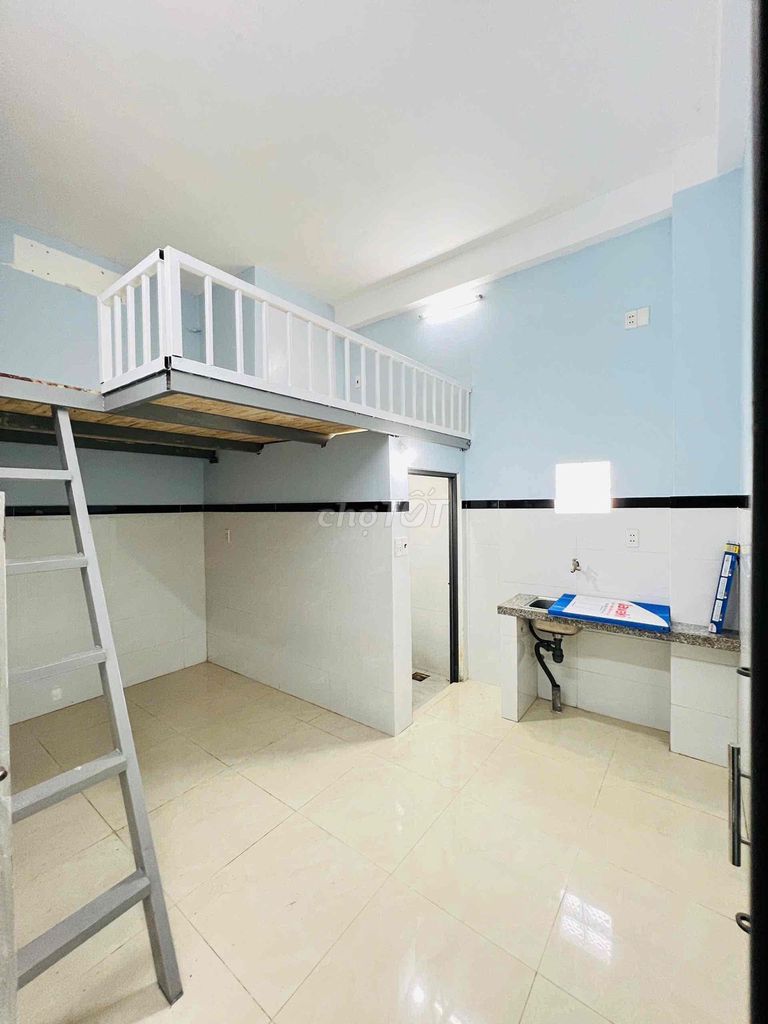 Cho Thuê Phòng Trọ Giá Rẻ Chỉ 2TR8_ Ngay Chợ Phạm Văn Bạch
