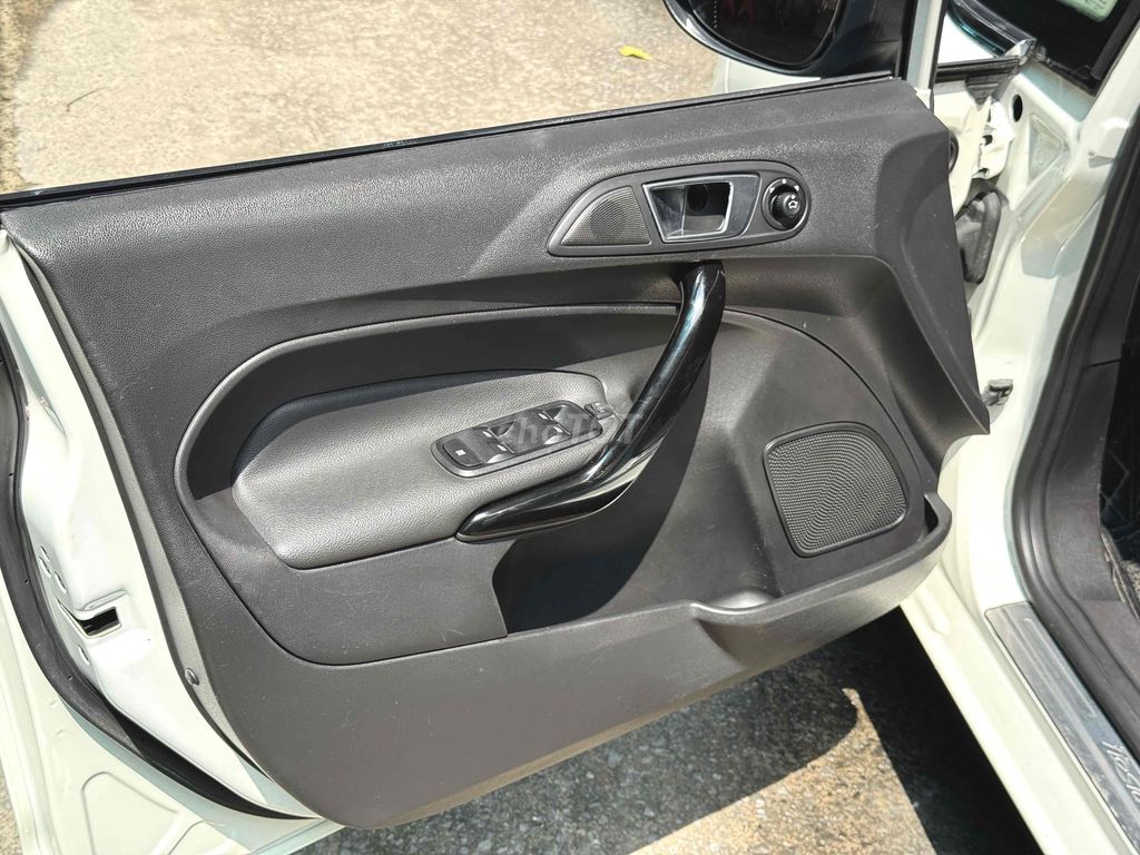 Ford Fiesta 2014 S 1.5 AT - cực đẹp. Mua bán Ô tô tại Quận Tân Phú Tp Hồ Chí Minh được đăng bởi Lê Băng Vinh hình 15