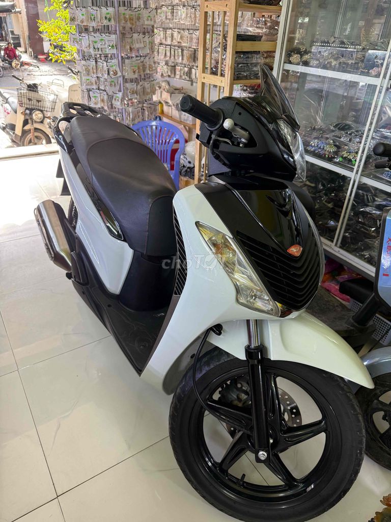 bán xe sh ý. Mua bán Xe máy tại Thành phố Long Xuyên An Giang được đăng bởi Kimtuyen Nguyen hình 1