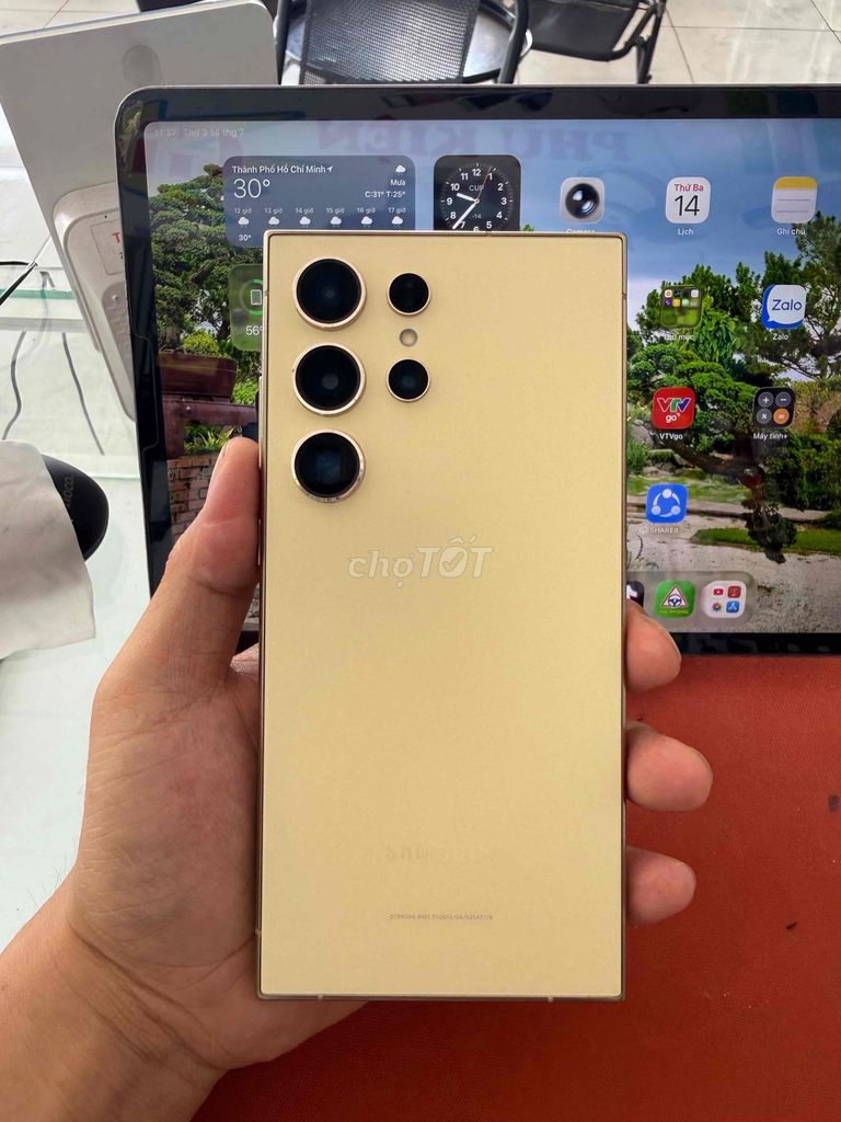 Samsung S24 Ultra 12GB 256GB Vàng. Mua bán Điện thoại tại Thị xã Tân Uyên Bình Dương được đăng bởi Đỗ Văn Quyền hình 1
