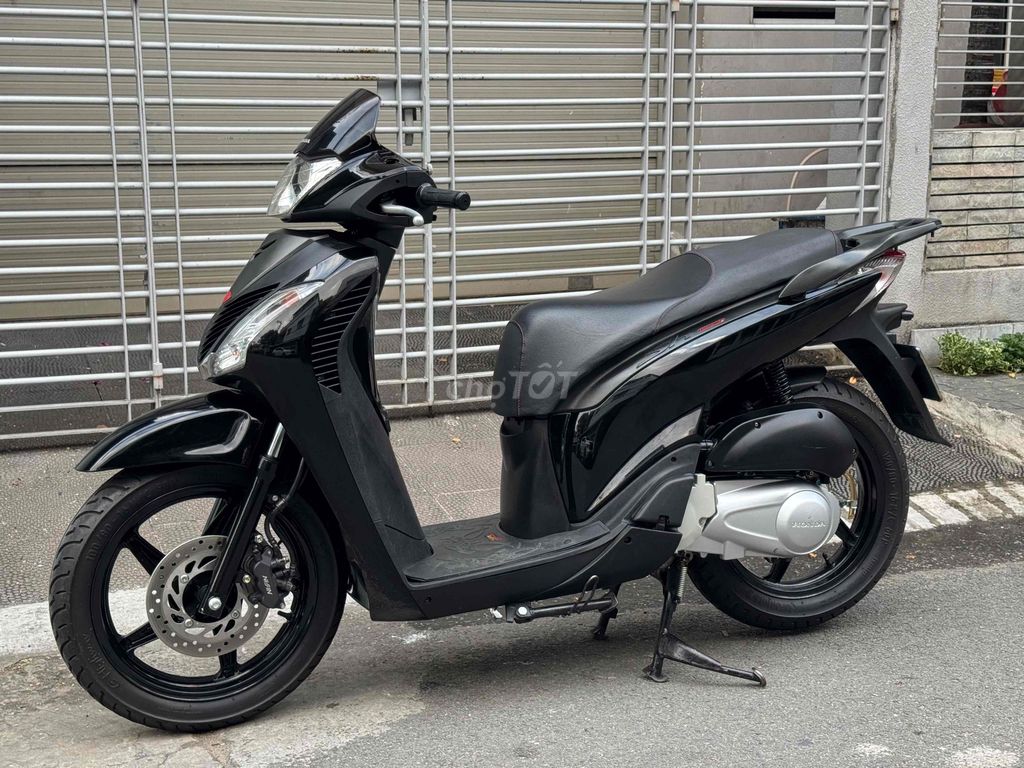 Sh 150i Nhập Ý Lên Full 2012 Hàng Zin Linh Kiện. Mua bán Xe máy tại Quận 11 Tp Hồ Chí Minh được đăng bởi MinhTien hình 1