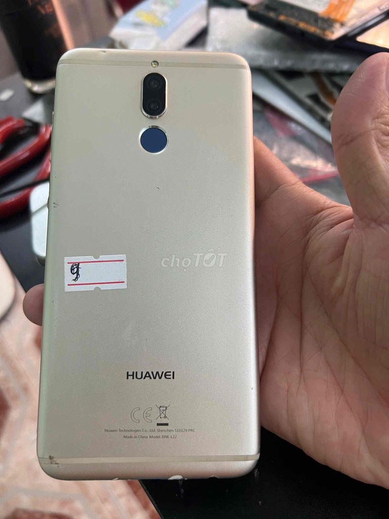 huawei nova 2i, 64g, bị 1 chấm phản quang