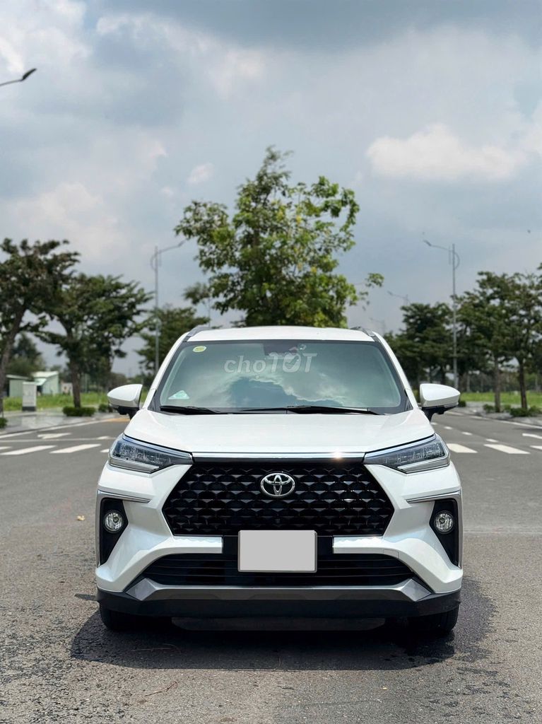 Toyota Veloz Cross Top 2023 Белый 55тыс км дилерское обслуживание