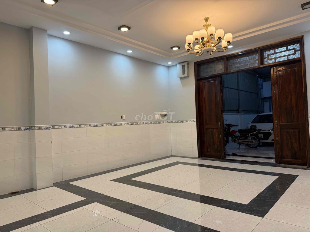 nhà 1trệt 1 lầu