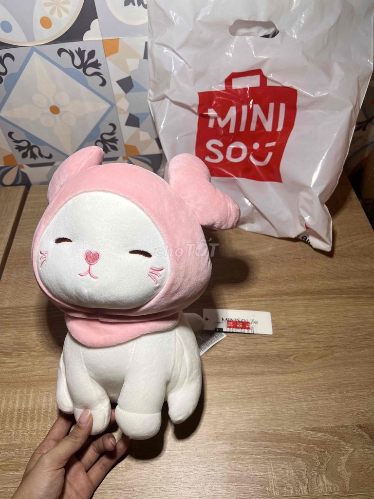 Thú nhồi bông Miniso Mèo Hồng Trắng kitten plush. Mua bán Sở thích khác tại Quận 10 Tp Hồ Chí Minh được đăng bởi Thieee hình 1
