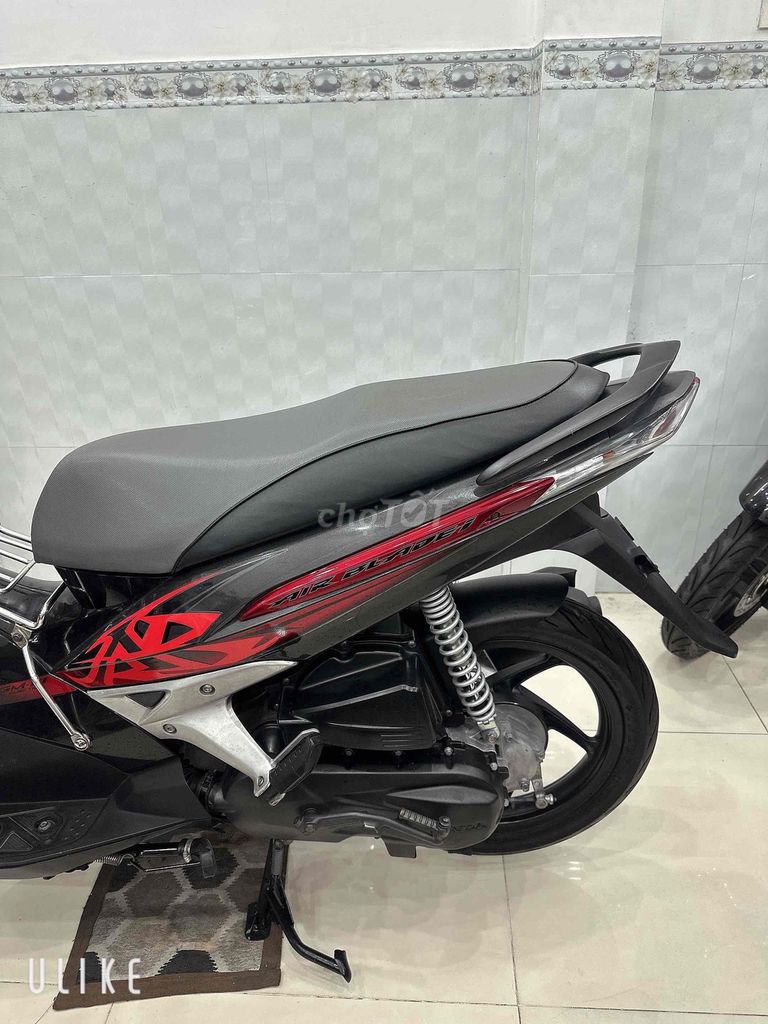 Honda Air Blade Fi ( Thái Lan ) Đời 2011. Mua bán Xe máy tại Quận Ninh Kiều Cần Thơ được đăng bởi CH XE MÁY 7 THÀNH hình 5