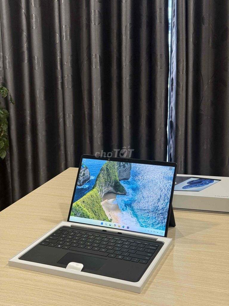 Surface Pro 8 chính hãng fullbox i5/8/256. Mua bán Laptop tại Quận Nam Từ Liêm Hà Nội được đăng bởi Khánh Duy hình 1