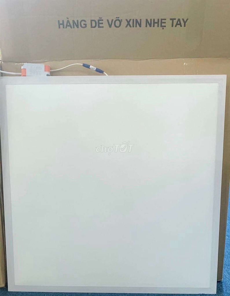 Bên e chuyên cung cấp ledpanel 60 60