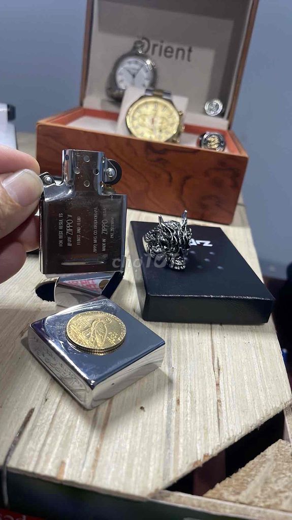Bật lửa Zippo + nhẫn đầu lâu