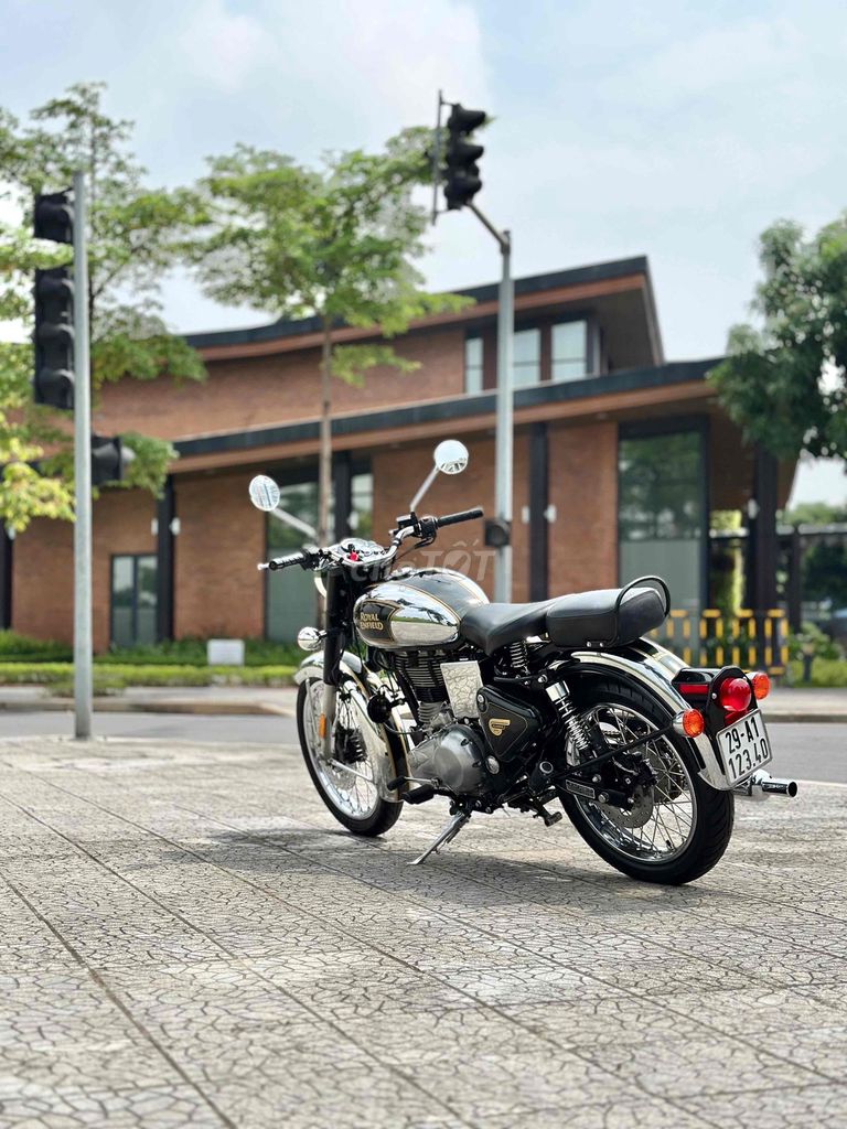 Royal Enfield Classic 500 ABS. Mua bán Xe máy tại Quận Cầu Giấy Hà Nội được đăng bởi Tuấn Việt Motor hình 4