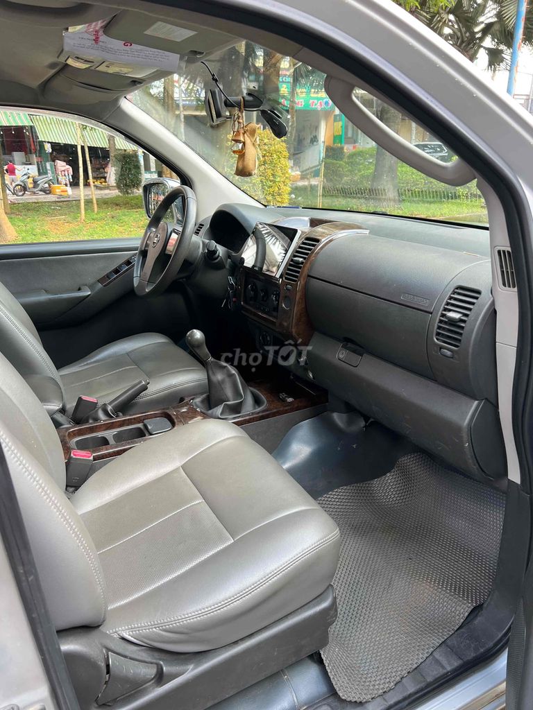 Nissan Navara 2011 số sàn 2 cầu  - 1777777 km. Mua bán Ô tô tại Huyện Đăk Glong Đắk Nông được đăng bởi bán tải hoàng mến dak nông hình 6