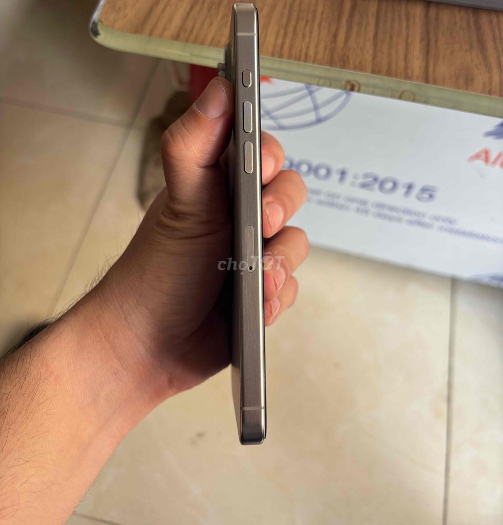 Apple iPhone 15 Pro Max 256GB VN/A Đã qua sử dụng. Mua bán Điện thoại tại Quận Hà Đông Hà Nội được đăng bởi Vũ Đăng hình 1