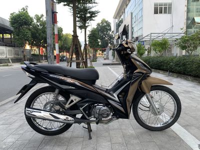 Chính chủ cần bán wave nâu đen. Mua bán Xe máy tại Quận Tây Hồ Hà Nội được đăng bởi Tune Hoàng