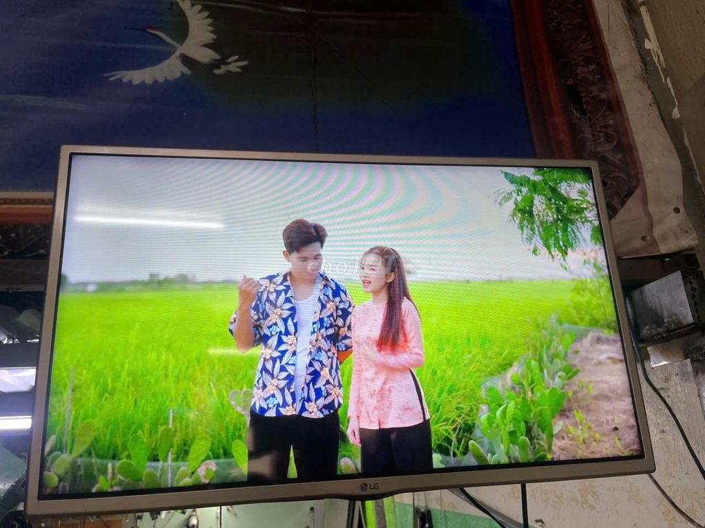 Tivi Internet Lg 32LF581D 32 Inch Đẹp. Mua bán Tivi, Âm thanh tại Quận Ninh Kiều Cần Thơ được đăng bởi Phân Phối Máy In Cũ Cần Thơ  hình 1