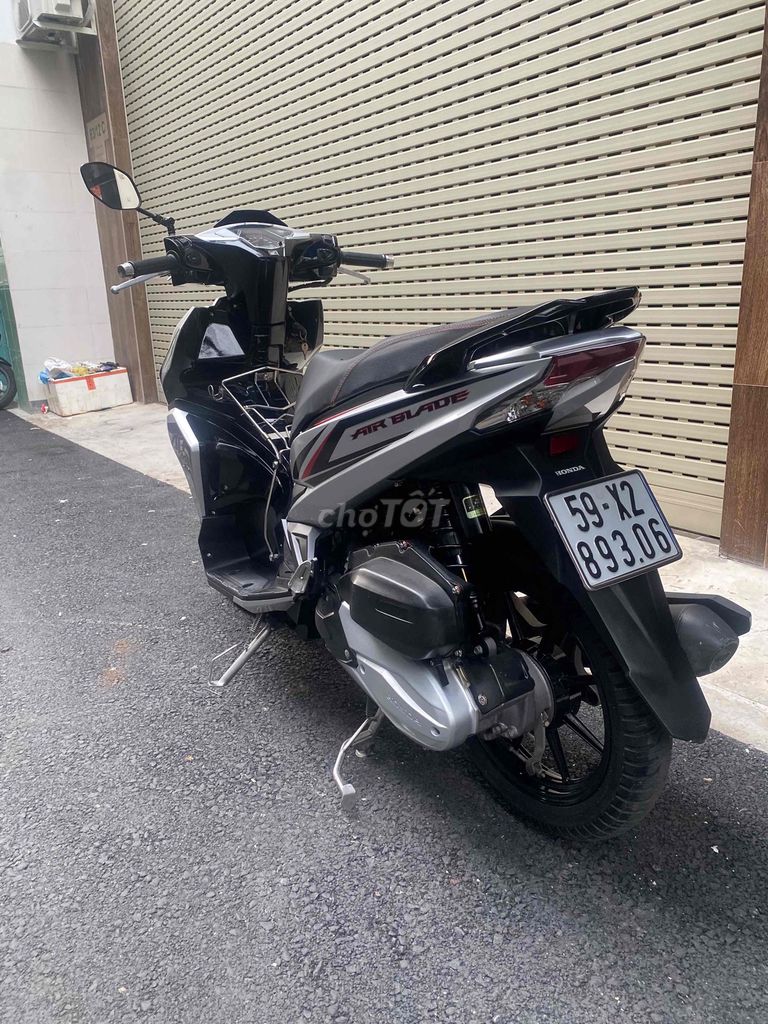 Honda Air Blade 2016 серебристый с амортизаторами и дисками RCB