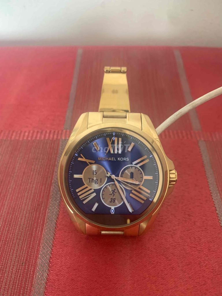 Michael Kors MKT 5001 44mm smart watch giá New 8tr