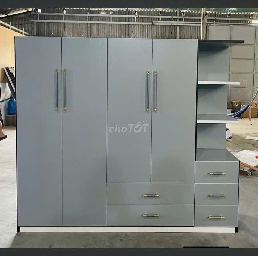Tủ quần áo Xám 4 cánh 1 kệ tay cầm quí tộc. Mua bán Tủ, kệ gia đình tại Quận Gò Vấp Tp Hồ Chí Minh được đăng bởi Phương hoa hình 1