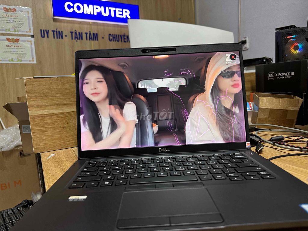 Dell 5400 i7-8665U 8GB/256GB FHD Đen. Mua bán Laptop tại Quận Liên Chiểu Đà Nẵng được đăng bởi phan cường hình 1