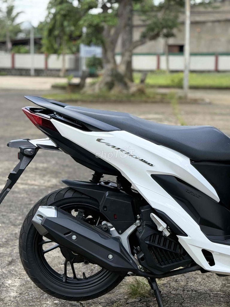 Honda Vario 150 Trắng đen. Mua bán Xe máy tại Thành phố Buôn Ma Thuột Đắk Lắk được đăng bởi Khánh Ng hình 4