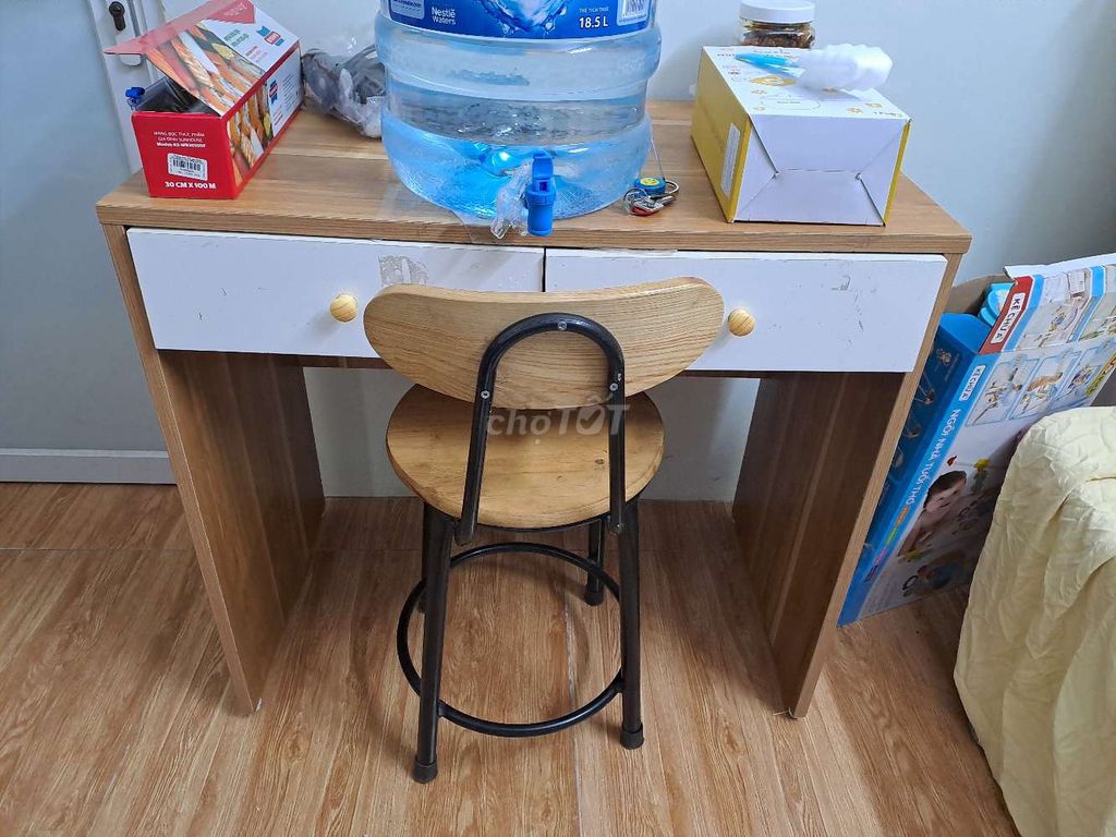 Bộ bàn ghế trang điểm gỗ 80x50x80 cm. Mua bán Bàn ghế tại Quận Nam Từ Liêm Hà Nội được đăng bởi An hình 1