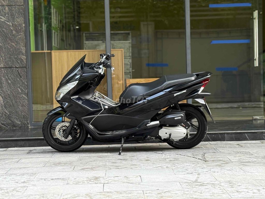 Honda Pcx đời đèn led dáng sang trọng 29H1. Mua bán Xe máy tại Quận Ba Đình Hà Nội được đăng bởi Xe Máy Nam Thi hình 3