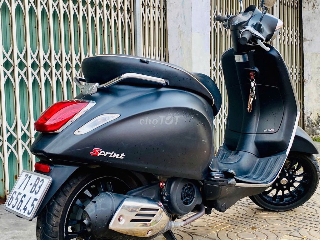 vespa đen nhám sprint chính chủ đẹp keng