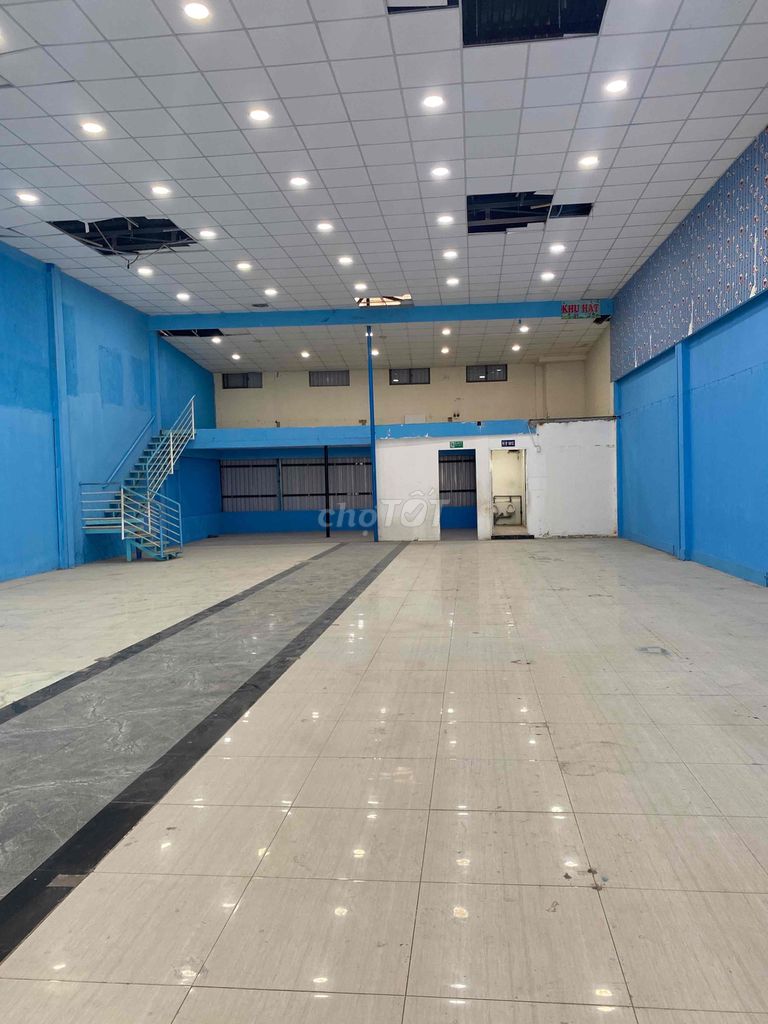 NHÀ MẶT TIỀN QUẬN 12 CJO THUÊ