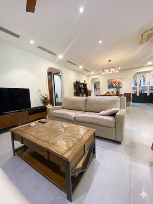 Rent · 4 bd · 169 м² · Thành phố Thủ Đức, ул. Đỗ Xuân Hợp