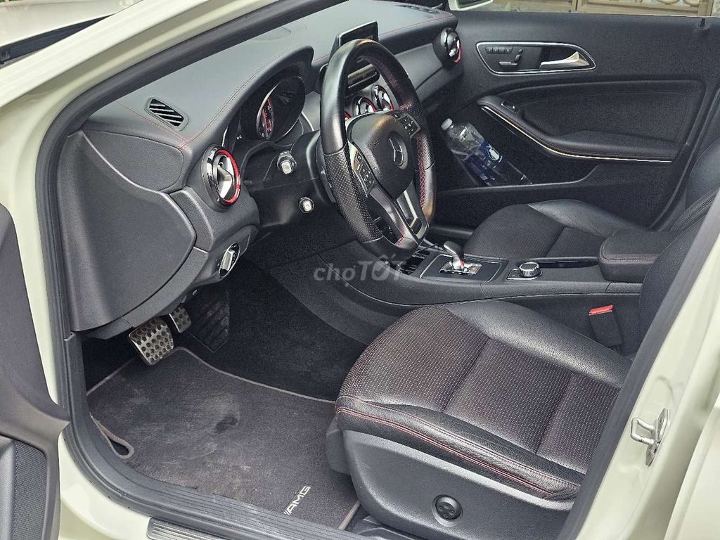 Mer GLA45 AMG 50.000 km chuẩn rất mới. Mua bán Ô tô tại Quận 1 Tp Hồ Chí Minh được đăng bởi Duy Nguyễn hình 14