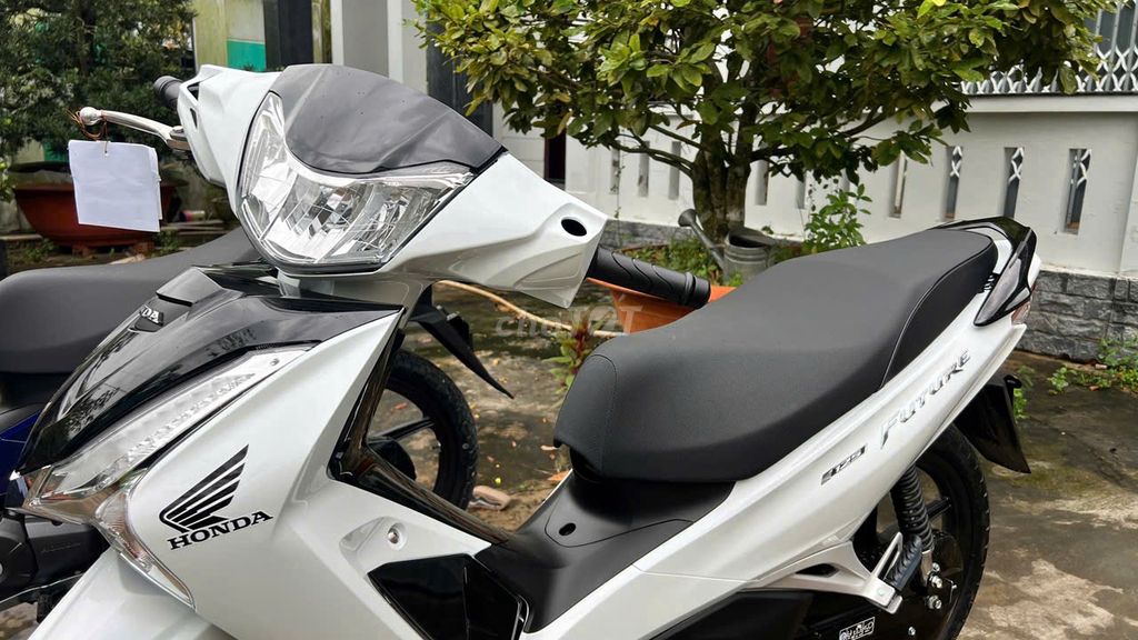 Futurre lead trắng đen mới. Mua bán Xe máy tại Thành phố Sa Đéc Đồng Tháp được đăng bởi Xe Máy 66 Đồng Tháp Giá Rẻ hình 6