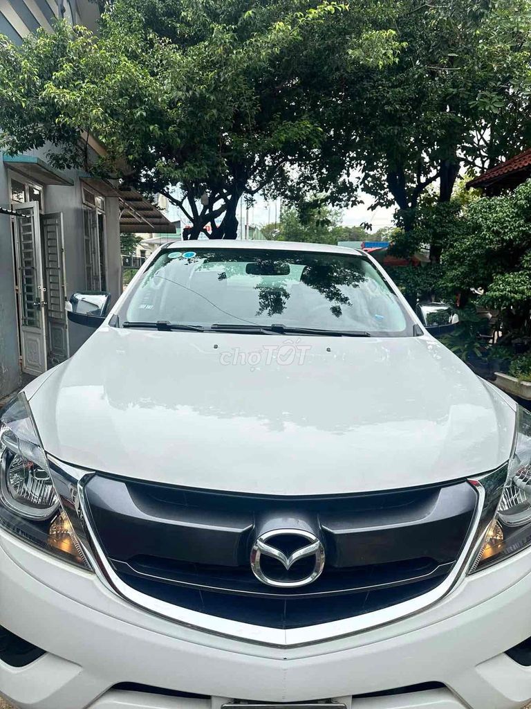 Mazda BT-50 Luxury 2.2L 2019 белый