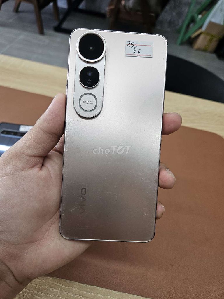 Vivo V50 Lite 256GB Vàng hồng. Mua bán Điện thoại tại Thành phố Thuận An Bình Dương được đăng bởi CỬA HÀNG ĐT CƯƠNG SAM SUNG BÌNH DƯƠNG hình 1