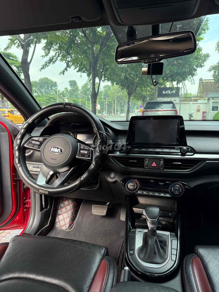 Kẹt tài chính - Kia Cerato 2.0 Premium lướt nhẹ. Mua bán Ô tô tại Quận Phú Nhuận Tp Hồ Chí Minh được đăng bởi Chợ xe Otolanbanh hình 4