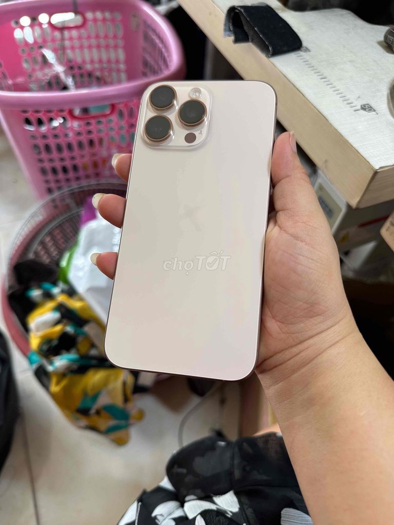 Apple iPhone 16 Pro Max 256GB Vàng. Mua bán Điện thoại tại Quận Tân Phú Tp Hồ Chí Minh được đăng bởi Thuỳ Cúc hình 1