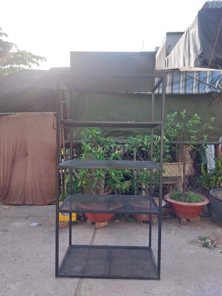 kệ sắt trưng bày. Mua bán Tủ, kệ gia đình tại Quận Bình Tân Tp Hồ Chí Minh được đăng bởi HÀNG THANH LÝ NỘI THẤT 268 hình 1