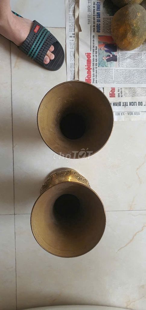 Lọ hoa đồng trang trí Cổ điển Vàng đồng. Mua bán Cây cảnh, đồ trang trí tại Quận Tây Hồ Hà Nội được đăng bởi A Khánh hình 1