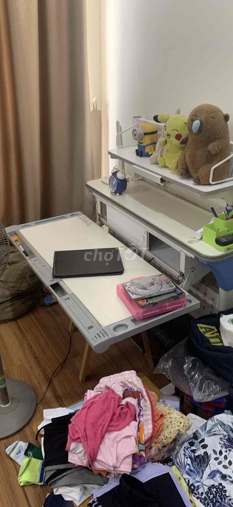 Bàn học thông minh Gỗ, Nhựa Trắng, Xanh Nâng hạ. Mua bán Bàn ghế tại Quận 8 Tp Hồ Chí Minh được đăng bởi Vuong Huu Tai hình 1