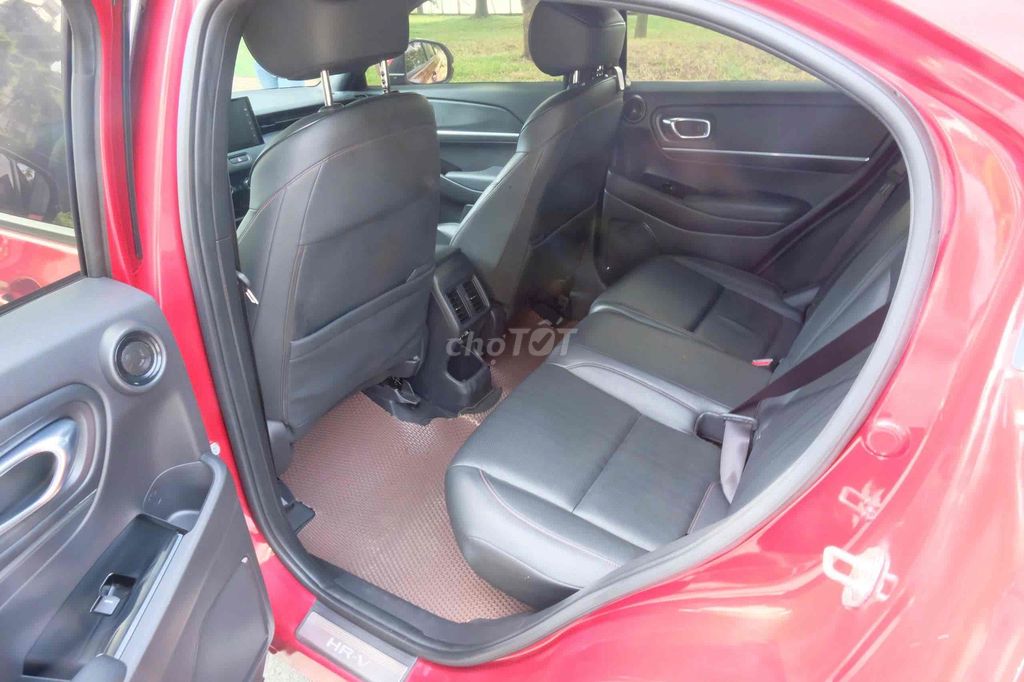 HRV 2022 RS Đỏ-29000 km, Xe lên rất nhiều phụ kien. Mua bán Ô tô tại Quận 7 Tp Hồ Chí Minh được đăng bởi SHOWROOM HONDA ÔTÔ QUẬN 7 hình 7