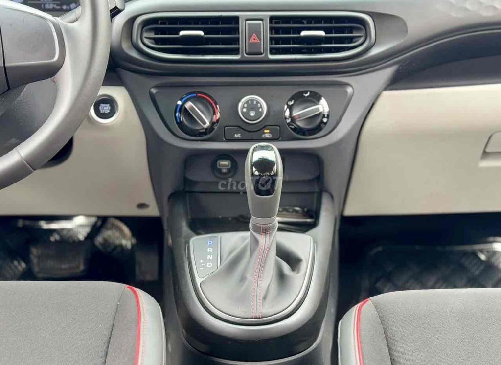 Hyundai i10 Sedan 2023 Đỏ 16000 km. Mua bán Ô tô tại Thị xã Kỳ Anh Hà Tĩnh được đăng bởi HOÀNG KY AUTO hình 6