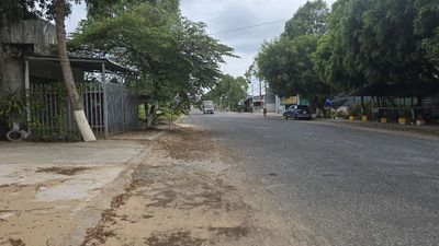 Bán 7494m2 đất có thổ tại mặt tiền đương 30/4 tại thị trấn Ngã Sáu